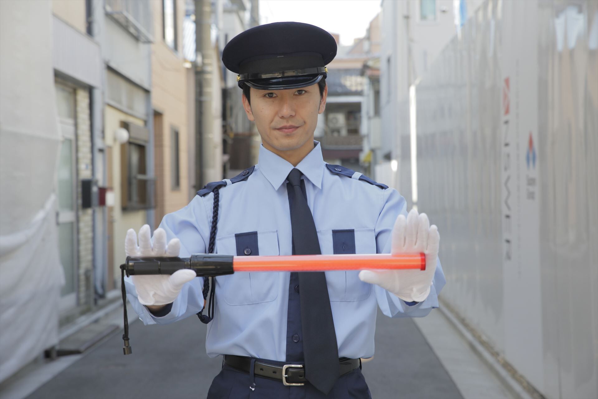 警備員として働くスタッフ
